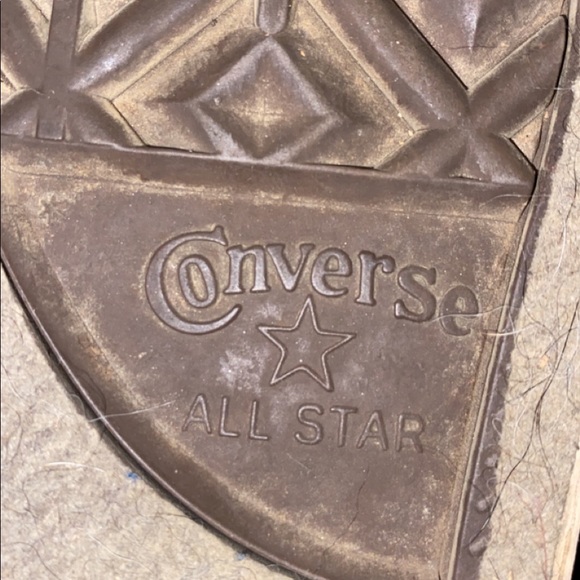 Converse - Picture 7 of 9